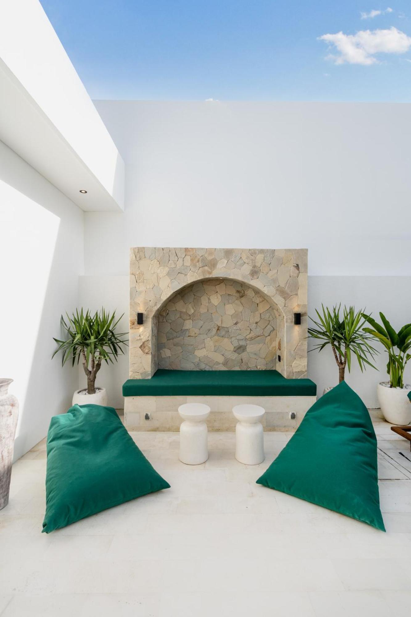 D'Palm Boutique Hotel - Uluwatu By Yolla Hospitality Exterior photo